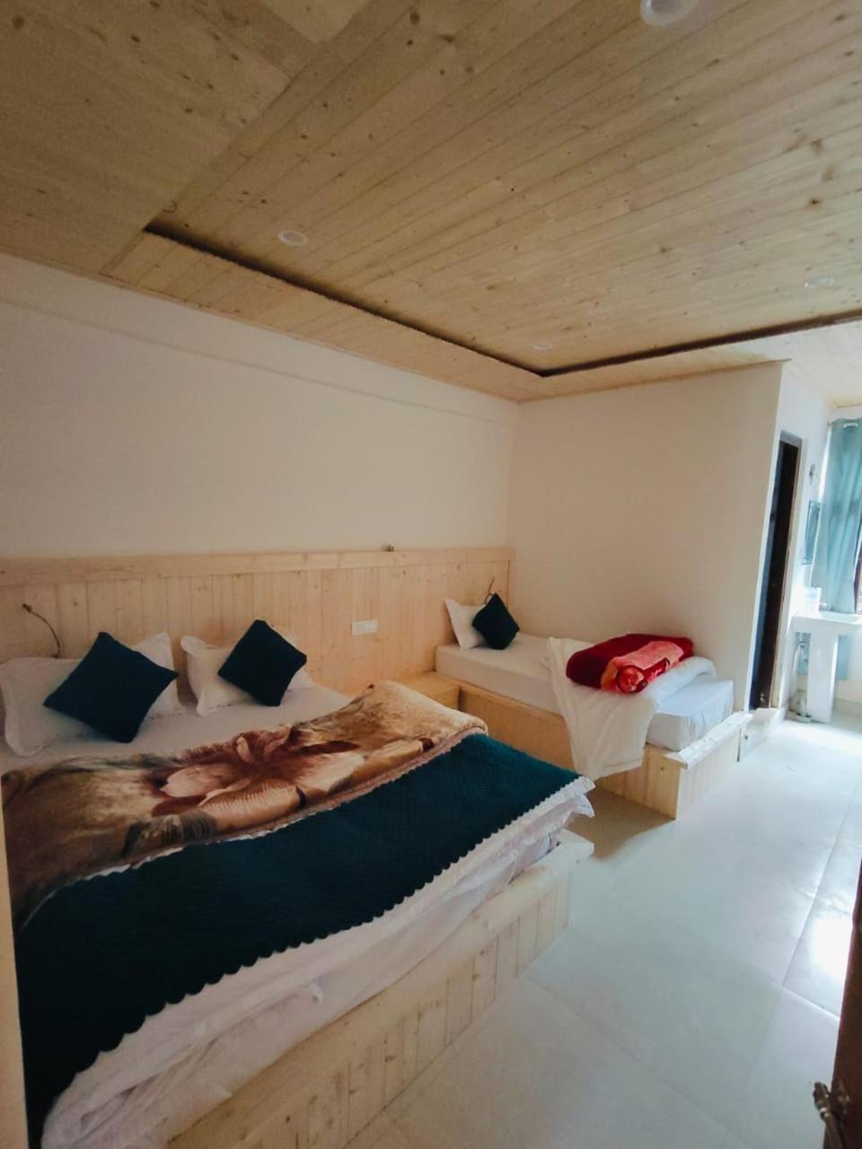Hotel Geeta Badrinath Ngoại thất bức ảnh